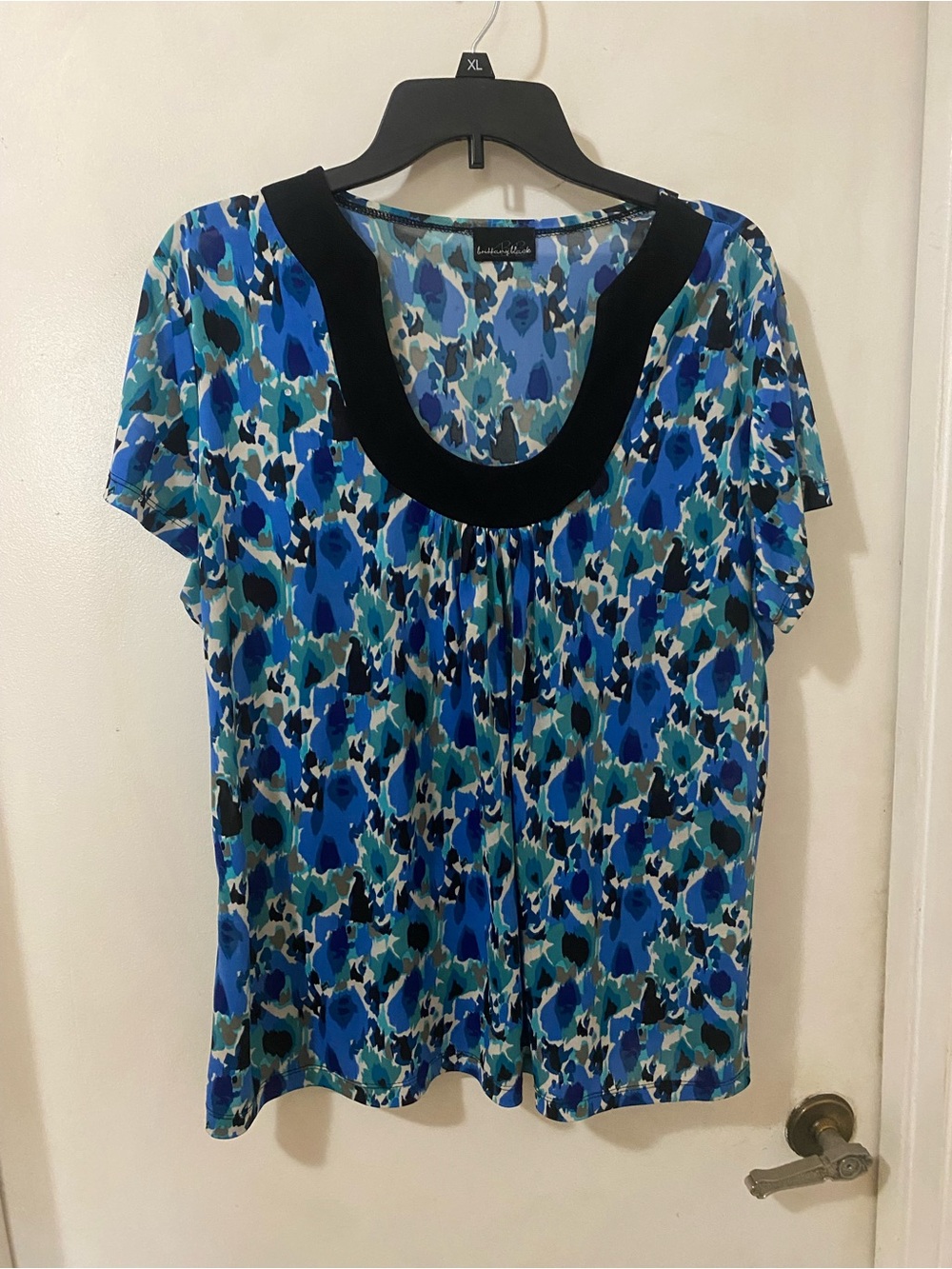 Brittany Black Blue Floral Scoop-Neck Women’s Top Blouse